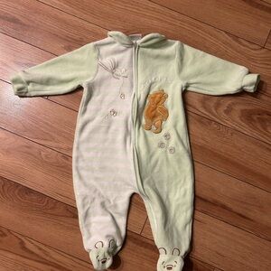 Classic Winnie the Pooh 9M sleeper